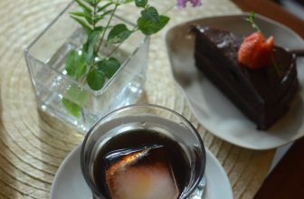 [☕️🇻🇳] PHD Book – Coffee 🥤 Top1Coffee ☕️ Mang một nét tương đồng về văn hóa, xã hội, về tính cách, suy nghĩ… hiện hữu sẵn trong con người Á Đông nên khi đọc những tác  , shares-0✔️ , likes-26❤️️ , date-2023-10-05 03:39:49🇻🇳🇻🇳🇻🇳📰🆕