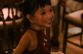 [☕️🇻🇳] Khóm Coffee & Tea 🥤 Top1Coffee ☕️ Khoảnh khắc bắt gặp đôi mắt trong veo và nụ cười ngọt ngào của các em nhỏ trong ngày rước đèn đêm Trăng, chúng mình đã nghĩ rằng , shares-0✔️ , likes-16❤️️ , date-2023-10-28 03:00:13🇻🇳🇻🇳🇻🇳📰🆕