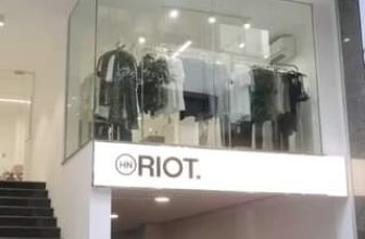 [🆕🇻🇳] [ Hanoi-Riot ] – Thiết kế độc đáo làm nên cá tính, phong cách của bạn 👕 Top1Fashion 👗  Throwback opening day with our RIOTers., shares-0✔️ , likes-0❤️️ , date-2023-12-01 13:32:30🇻🇳🇻🇳🇻🇳📰🆕