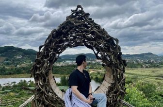 [☕️🇻🇳] Mê Linh Coffee Garden 🥤 Top1Coffee ☕️ Dạo này du khách Hàn Quốc cứ phải gọi là “SAY ĐẮM” 𝐌𝐞̂ 𝐋𝐢𝐧𝐡 𝐂𝐨𝐟𝐟𝐞𝐞 𝐆𝐚𝐫𝐝𝐞𝐧Bạn đã bao giờ tìm đến một nơi vừa có view tuyệt đẹp , shares-8✔️ , likes-53❤️️ , date-2023-11-27 02:24:31🇻🇳🇻🇳🇻🇳📰🆕