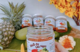 [🆕🇻🇳] Muối Ớt Siêu Ngon 🍔 Top1Food 🍜  MUỐI ỚT SIÊU NGON
Muối ớt siêu ngon được rang thơm , công thức thủ công   , màu đỏ tự nhiên của Muối và ớt thêm gia vị gia truyền tạo nên vị  , shares-0✔️ , likes-30❤️️ , date-2024-01-15 04:10:30🇻🇳🇻🇳🇻🇳📰🆕