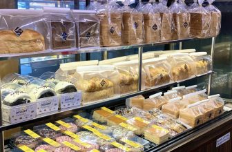 [☕️🇻🇳] Cham Cham Bakery – Coffee 🥤 Top1Coffee ☕️ Tan làm tối nay tiện ghé Cham lựa bánh tươi bạn nhé!Những mẻ bánh ca chiều đã được Cham Cham chăm chút chỉn chu và bày biện đẹ , shares-0✔️ , likes-68❤️️ , date-2024-04-12 12:34:08🇻🇳🇻🇳🇻🇳📰🆕