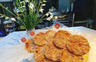 [☕️🇻🇳] Coffee TALK 🥤 Top1Coffee ☕️ Cơm cháy chà bông xịn xò
Vâng. Hẳn là xịn vì nguyên liệu để làm nên món này cực kỳ công phu, chất lượng, nếp thái này, dầu thì , shares-0✔️ , likes-3❤️️ , date-2024-02-06 09:51:45🇻🇳🇻🇳🇻🇳📰🆕