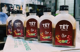 [☕️🇻🇳] Coffee TALK 🥤 Top1Coffee ☕️  Bếp trả đơn cà phê Tết – Cafe muối
– cafe nâu / đen
Combo 2 chai : 70k, 5 chai 160k ( chai 100ml)
Chai 330ml : 60k  Bảo qu , shares-0✔️ , likes-2❤️️ , date-2024-02-07 03:10:35🇻🇳🇻🇳🇻🇳📰🆕