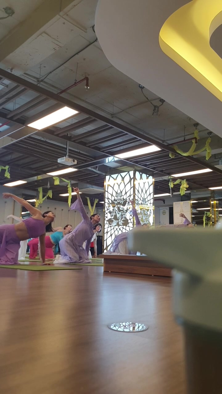 [☕️🇻🇳] Kafeville – Espresso and hand craft coffee bar 🥤 Top1Coffee ☕️ Sau mấy ngày ăn uống thả phanh cần một cái gì đó thanh mát chống ngấy. 2 món này (số lượng có hạn) đang bán ở cửa hàng không biế , shares-0✔️ , likes-25❤️️ , date-2024-05-02 06:14:32🇻🇳🇻🇳🇻🇳📰🆕