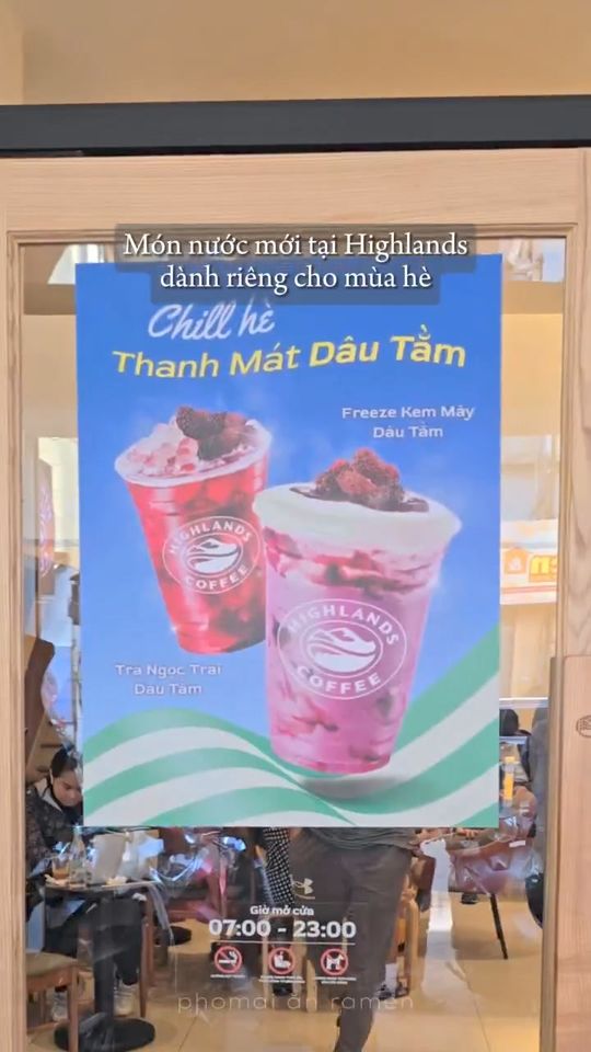 [☕️🇻🇳] Highlands Coffee – THƯƠNG HIỆU BẮT NGUỒN TỪ CÀ PHÊ VIỆT NAM 🥤 Top1Coffee ☕️ Bộ đôi Bé Dâu Tằm Chill Hè xinh yêu nhất là đây 

Freeze Kem Mây Dâu Tằm ngọt ngào sánh mịn với Kem Sữa beo béo cùng Dâu Tằm ngo , shares-106✔️ , likes-65K❤️️ , date-2024-04-06 04:59:54🇻🇳🇻🇳🇻🇳📰🆕