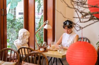 [☕️🇻🇳] Oromia Coffee – Lounge🥤 Top1Coffee ☕️ Workdate hay Selfdate ?
Không gian tụi mình đều có những chiếc bàn phù hợp cho bạn lựa chọn.
𝐍𝐡𝐢̀𝐧 𝐦𝐨̣𝐢 𝐧𝐠𝐮̛𝐨̛̀𝐢 𝐧𝐡𝐢𝐞̣̂𝐭 𝐡𝐮𝐲𝐞 , shares-1✔️ , likes-11❤️️ , date-2024-03-21 13:36:43🇻🇳🇻🇳🇻🇳📰🆕