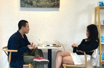 [☕️🇻🇳] Capella Specialty Coffee 🥤 Top1Coffee ☕️ Hoàng hôn sẽ đi qua lòng của biển, nhạc sẽ theo gió mà vang đi xa. Sáng sớm mai lại bừng thức giấc. Bão tố rồi cũng qua.
Mỗi cuộ , shares-1✔️ , likes-10❤️️ , date-2024-03-28 03:54:09🇻🇳🇻🇳🇻🇳📰🆕