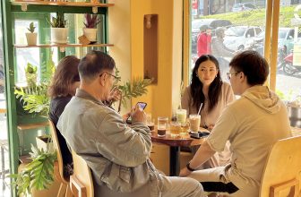 [☕️🇻🇳] Windmills Coffee Đà Lạt – Trà sữa Ly Chai 🥤 Top1Coffee ☕️ Hôm nay là ngày Quốc Tế Hạnh Phúc,Mong khi bạn thức dậy sẽ cảm nhận được niềm vui, được uống những ly cafe thật ngon trước kh , shares-0✔️ , likes-91❤️️ , date-2024-03-20 03:27:22🇻🇳🇻🇳🇻🇳📰🆕