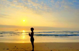 [🆕🇻🇳] HLV Victor Hoàng – KIỆN TƯỚNG YOGA VIETNAM – NAM THẦN YOGA 🧘 Top1Yoga 🧘 Yoga chào buổi sáng
Dậy sớm và rèn luyện bản thânChấp nhận những gì không thể thay đổi và thay đổi những gì có thể thay đổi , shares-1✔️ , likes-147❤️️ , date-2024-04-03 00:44:10🇻🇳🇻🇳🇻🇳📰🆕