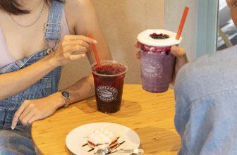 [☕️🇻🇳] Highlands Coffee – THƯƠNG HIỆU BẮT NGUỒN TỪ CÀ PHÊ VIỆT NAM 🥤 Top1Coffee ☕️ Hè về đừng say nắng, hãy say đắm Bé Dâu Tằm!Nắng làm Chúng mình hot hot hot, nhưng combo #BéDâuTằm sẽ làm Chúng mình hốt hốt  , shares-109✔️ , likes-15K❤️️ , date-2024-04-03 05:00:14🇻🇳🇻🇳🇻🇳📰🆕