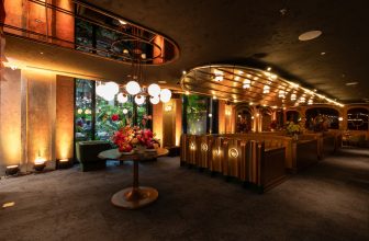 [☕️🇻🇳] MOJO Boutique Coffee 🥤 Top1Coffee ☕️ Reimagine the theatrical moment and set the stage of your experience at MOJO Café & Bistro.
⎯⎯
MOJO CAFÉ & BISTRO
• REY Hotel, 1 , shares-0✔️ , likes-3❤️️ , date-2024-04-05 03:39:10🇻🇳🇻🇳🇻🇳📰🆕