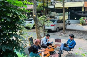 [☕️🇻🇳] Charm Coffee 🥤 Top1Coffee ☕️ Vào một buổi chiều đầy nắng
Charm Coffee : ngõ 20 Láng Hạ, Đống Đa,HN
Opening hours: 07 am- 22h00 pm
Available apps , shares-0✔️ , likes-14❤️️ , date-2024-04-02 10:02:24🇻🇳🇻🇳🇻🇳📰🆕