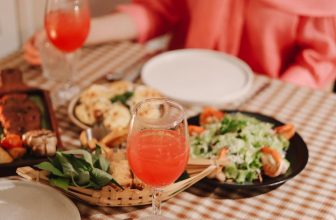 [☕️🇻🇳] OZ Coffee House 🥤 Top1Coffee ☕️ SET MENU ĐẶC BIỆT DÀNH CHO COUPLE CHỈ VỚI 590KCuối tuần này, bạn & người ấy đã có khoảng trời bình yên dành riêng cho cả hai  , shares-1✔️ , likes-159❤️️ , date-2024-04-01 13:07:37🇻🇳🇻🇳🇻🇳📰🆕