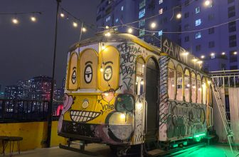 [☕️🇻🇳] Sam Rooftop Coffee – Nguyễn Trãi 🥤 Top1Coffee ☕️ 𝑪𝒉𝒖𝒚𝒆̂́𝒏 𝒙𝒆 𝒃𝒖𝒚́𝒕 𝒕𝒊̀𝒏𝒉 𝒚𝒆̂𝒖 𝒄𝒖̉𝒂 𝑺𝑨𝑴“Hôm nay thứ 2, đi làm về mệt thật đấy. Chỉ ước được ai đó dẫn đi ăn ngon, chill cà phê n , shares-0✔️ , likes-19❤️️ , date-2024-04-08 12:31:41🇻🇳🇻🇳🇻🇳📰🆕