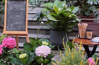 [☕️🇻🇳] Charm Coffee 🥤 Top1Coffee ☕️ Thấy không ?
Cây lá còn cười
Mắc chi ta phải làm người buồn thiu  Charm Coffee : ngõ 20 Láng Hạ, Đống Đa,HN
Opening hou , shares-0✔️ , likes-12❤️️ , date-2024-04-05 12:00:22🇻🇳🇻🇳🇻🇳📰🆕