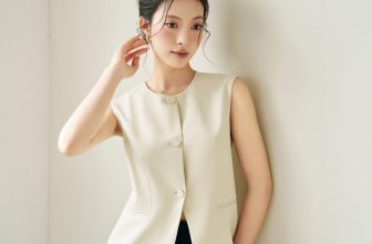 [🆕🇻🇳] Thời Trang Thiết Kế – Kate By Linh Nguyen👕 Top1Fashion 👗  𝐘𝐞𝐨𝐧 𝐆𝐢𝐥𝐞
Yeon Gile hứa hẹn sẽ là “must have item” trong tủ đồ hè của nàng khi sở hữu kiểu dáng suông, đánh eo nhẹ vô cùng hiện đại trên nền chất liệu tex , shares-0✔️ , likes-5❤️️ , date-2024-05-17 14:30:04🇻🇳🇻🇳🇻🇳📰🆕