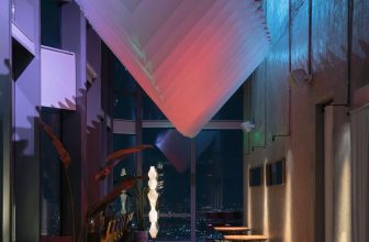 [☕️🇻🇳] Blank Lounge 🥤 Top1Coffee ☕️ Vietnamese creativity doesn’t stop at our menu.
The space is dotted with touches by local designers. Above is an installation  , shares-2✔️ , likes-21❤️️ , date-2024-04-16 02:37:22🇻🇳🇻🇳🇻🇳📰🆕