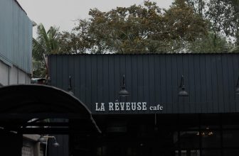 [☕️🇻🇳] 𝐋𝐚 𝐑𝐞̂𝐯𝐞𝐮𝐬𝐞🥤 Top1Coffee ☕️ “Cuối cùng chúng ta lại thành một bài hát buồn.
Đoạn hay nhất, gọi là:
Đoạn tuyệt.”
___
: Tuấn Nguyễn – another “Mơ”
, shares-10✔️ , likes-193❤️️ , date-2024-04-16 07:49:12🇻🇳🇻🇳🇻🇳📰🆕