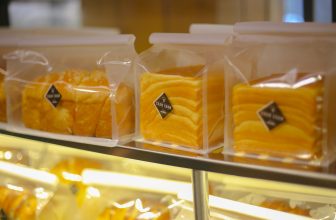 [☕️🇻🇳] Cham Cham Bakery – Coffee 🥤 Top1Coffee ☕️ Một buổi tối thảnh thơi trước ngày nghỉ lễ…Hôm nay khi về tiện đường, liệu có ai dành đôi phút ghé Cham Cham chọn bánh không , shares-0✔️ , likes-29❤️️ , date-2024-04-17 11:45:24🇻🇳🇻🇳🇻🇳📰🆕