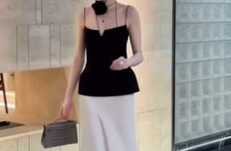 [🆕🇻🇳] Shop mẹ bé Hồng Ánh authenic 😎❤️️⭐️ Em đã bảo chân váy lụa này xịn lắm mà Khách em khen lắm lunnn. Mấy ng hỏi em od lại là bít độ đẹp độ xịn độ lên form ưng rui nhaE gom #370k/c về tayyyChiều , shares-0✔️ , likes-0❤️️ , date-2024-05-10 10:20:44🇻🇳🇻🇳🇻🇳📰🆕