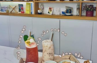 [☕️🇻🇳] Hạ An Corner – Trà – Bánh – Cafe – Piano 🥤 Top1Coffee ☕️ Mai giỗ tổ nhà An vẫn mở cửa bình thường nha
—–
Trà ổi hoa gạo
Trà sữa nhà An
Bánh gấuuu
Hoàn hảo cho một bủi đi cà phê  , shares-0✔️ , likes-8❤️️ , date-2024-04-17 16:04:14🇻🇳🇻🇳🇻🇳📰🆕