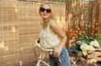 [🆕🇻🇳] LIBÉ – Quần áo (Thương hiệu) 👕 Top1Fashion 👗  𝑺𝒉𝒊𝒏𝒊𝒏𝒈 𝒊𝒏 𝒕𝒉𝒆 𝒎𝒊𝒅𝒅𝒍𝒆 𝒐𝒇 𝒕𝒉𝒆 𝒈𝒂𝒓𝒅𝒆𝒏 𝒄𝒂𝒏 𝒐𝒏𝒍𝒚 𝒃𝒆 𝒂 𝒇𝒍𝒐𝒘𝒆𝒓The LIBÉ girl is brilliant with her 𝐌𝐮𝐥𝐭𝐢𝐜𝐨𝐥𝐨𝐫 𝐂𝐫𝐨𝐜𝐡𝐞𝐭 𝐓𝐫𝐢𝐦𝐦𝐢𝐧𝐠 𝐓𝐚𝐧𝐤 𝐓𝐨𝐩  Just a little highlight , shares-1✔️ , likes-40❤️️ , date-2024-04-24 11:00:27🇻🇳🇻🇳🇻🇳📰🆕