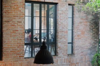 [☕️🇻🇳] Nhã Nam Books N’ Coffee 🥤 Top1Coffee ☕️ Bạn là người hướng ngoại thích những cuộc nói chuyện rôm rả cùng bạn bè, hoặc không. Ở hiệu sách, chúng mình luôn có đủ không gi , shares-0✔️ , likes-17❤️️ , date-2024-05-03 07:53:01🇻🇳🇻🇳🇻🇳📰🆕