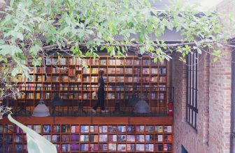 [☕️🇻🇳] Nhã Nam Books N’ Coffee 🥤 Top1Coffee ☕️ Tôi hay tự nhủ rằng, không được phép nghĩ mình sẽ làm được cái gì đó lớn lao. Điều tôi có thể làm được chỉ là chăm sóc tốt chậu  , shares-1✔️ , likes-48❤️️ , date-2024-04-24 03:14:23🇻🇳🇻🇳🇻🇳📰🆕