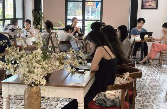 [☕️🇻🇳] Tungbook Coffee Hà Nội 🥤 Top1Coffee ☕️ Bạn đang cần tìm một nơi để học và làm việc, thì TungBook là địa điểm phù hợp rồi các mình nha
, shares-0✔️ , likes-11❤️️ , date-2024-04-18 12:42:48🇻🇳🇻🇳🇻🇳📰🆕