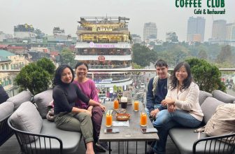 [☕️🇻🇳] Coffee Club 🥤 Top1Coffee ☕️ Mới đó đã đến giữa tuần, tiết trời Hà Nội mấy ngày này lúc thì nóng nực, lúc lại đổ những cơn mưa thật lớn khiến người đi đường  , shares-0✔️ , likes-19❤️️ , date-2024-04-24 04:02:02🇻🇳🇻🇳🇻🇳📰🆕
