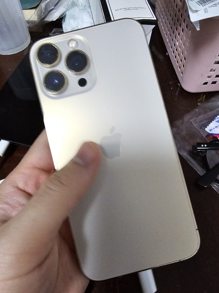 [📱🇻🇳] Điện thoại xách tay Hàn quốc Công Dung 📱 Top1Phone 💻 – 13pro max/128gb gold đẹp 98% chấm nhẹ chút xíu viền như ảnh. Máy zin pin trâu, màn …