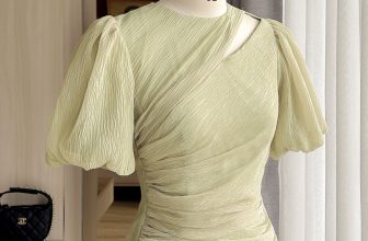 [🆕🇻🇳] Thời Trang Thiết Kế – Kate By Linh Nguyen👕 Top1Fashion 👗  𝑀𝑎𝑟𝑣𝑖𝑛 𝐷𝑟𝑒𝑠𝑠
Bay bổng từ chất liệu tơ dập nếp đến gam màu xanh cốm nhạt lạ mắt, Marvin Dress giúp nàng trở nên tươi mới hơn trong mắt người đối diện.Vớ , shares-3✔️ , likes-49❤️️ , date-2024-05-10 07:30:11🇻🇳🇻🇳🇻🇳📰🆕