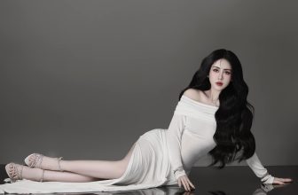 [🆕🇻🇳] Kim Oanh Vũ STORE 👕 Top1Fashion 👗  – Thôi  e xin phép nghỉ 1 đêm ạ .
Lên ảnh xinh ntn các bà thả tim cho e đuê hehe. Hẹn ce mai nhá mãi iu mãi iu
, shares-1✔️ , likes-12K❤️️ , date-2024-05-11 12:04:35🇻🇳🇻🇳🇻🇳📰🆕