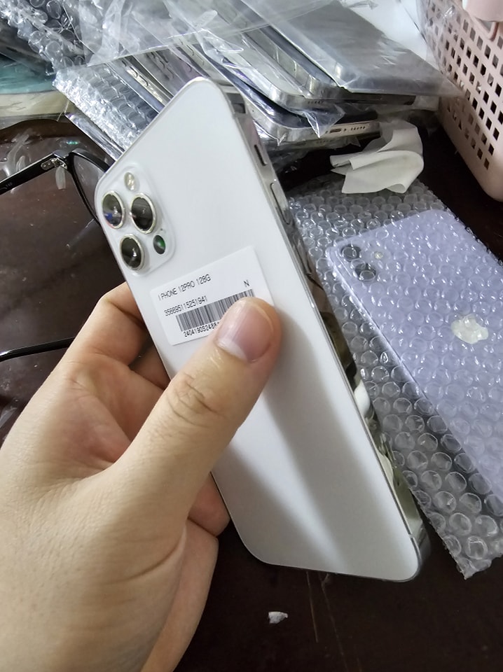 [📱🇻🇳] Điện thoại xách tay Hàn quốc Công Dung 📱 Top1Phone 💻 – Mỗi cây 12pro/128 trắng đẹp keng, pin cao 9x. Máy zin sạc ít lần, bản quốc tế c …