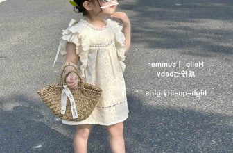 [🆕🇻🇳] Nhà Hạt Dẻ – Thời trang Trẻ em và Gia đình 😎❤️️⭐️ HÀNG CÓ SẴN
Váy M.Bang ren thô xinh yêu lắm. Màu trắng ngà mix tay ren tiểu thư điệu đà. Váy này cực xinh í
Size 100-110-120-130-140-150
Giá: #265k
, shares-0✔️ , likes-1❤️️ , date-2024-04-29 06:10:51🇻🇳🇻🇳🇻🇳📰🆕