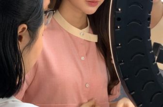 [🆕🇻🇳] 𝐌𝐚𝐢𝐬𝐨𝐧 𝐋𝐞𝐞𝐧𝐚𝐚 👕 Top1Fashion 👗  𝙿𝚊𝚌𝚔𝚊𝚐𝚒𝚗𝚐 𝙺𝚎𝚖 𝚃𝚑𝚞𝚢̉ 𝚃𝚊̣:  -chiếc áo kem Thuỷ Tạ bờ Hồ + một móc khoá em Thỏ Gẫy Tai   Now is shipping 100 items to our muses, 300 items order later, we are , shares-0✔️ , likes-71❤️️ , date-2024-05-06 08:53:17🇻🇳🇻🇳🇻🇳📰🆕