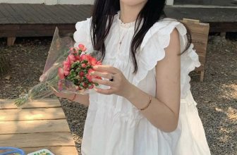 [🆕🇻🇳] Shop mẹ bé Hồng Ánh authenic 😎❤️️⭐️ Sơ mi màu này xinh dã mannnn mang sáng da vô cùng nha mí bà ơi
Vừa đẹp giá vừa iu #339k về tayyyy.
Size S; M; L ; XL nhé ce uii
Em pick chuẩn loại xịn  , shares-0✔️ , likes-4❤️️ , date-2024-05-10 13:59:32🇻🇳🇻🇳🇻🇳📰🆕