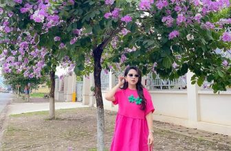 [🆕🇻🇳] Shop mẹ bé Hồng Ánh authenic 😎❤️️⭐️ váy xinh khách hỏi nhiều nên em đăng bài luôn nhá. chị em nào ưa mầu hường vợt luôn đi ạ mang xinh lắm lun
chất siêu siêu mát luôn ý. mặc như ko mặc là c , shares-0✔️ , likes-9❤️️ , date-2024-05-10 15:20:45🇻🇳🇻🇳🇻🇳📰🆕