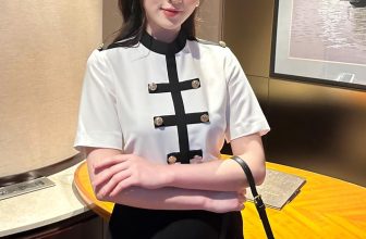 [🆕🇻🇳] The MAGNOLIA 👕 Top1Fashion 👗  Sơmi 𝐋𝐈𝐀𝐌 mang đến phong cách cá tính và độc đáo.
Với thiết kế cổ trụ nằm màu trắng tinh khôi cùng chất liệu thô bamboo mát nhẹ không chỉ giúp bạn cảm thấ , shares-2✔️ , likes-15❤️️ , date-2024-05-11 14:47:51🇻🇳🇻🇳🇻🇳📰🆕