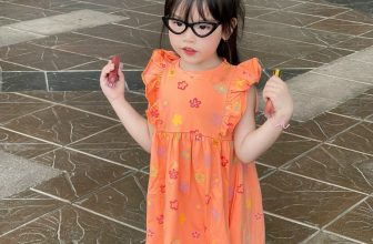 [🆕🇻🇳] Tiệm Order CoCa Kids 😎❤️️⭐️ Sẵn SLL #1xx/set 2 váyyy
Nóng nóng em lên sét 2 váy cánh tiên xinh quá
Cả 1 bầu trời hoa lá sặc sỡ rực rỡ yêu quá  Chất cotoon 4c siêu mát
Em váy này  , shares-0✔️ , likes-5❤️️ , date-2024-05-16 17:15:54🇻🇳🇻🇳🇻🇳📰🆕