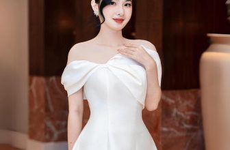 [🆕🇻🇳] LAVIEM Design –  Thiết kế vô cùng tinh tế, tỉ mỉ trong từng chi tiết👕 Top1Fashion 👗  𝐕𝐈𝐎𝐋𝐀 𝐃𝐑𝐄𝐒𝐒
Hòa mình trong không khí mùa Hạ với những chuyến đi du lịch ngập tràn ánh nắng, thiết kế Viola Dress trở thành lựa chọn tuyệt vời để Quý cô luô , shares-1✔️ , likes-21❤️️ , date-2024-05-17 03:56:05🇻🇳🇻🇳🇻🇳📰🆕