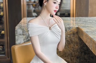 [🆕🇻🇳] LAVIEM Design –  Thiết kế vô cùng tinh tế, tỉ mỉ trong từng chi tiết👕 Top1Fashion 👗  𝐋𝐀𝐃𝐘 𝐈𝐍 𝐅𝐈𝐍𝐃𝐘 𝐃𝐑𝐄𝐒𝐒
Nhắc đến sự tươi mới, các Quý cô LAVIEM không thể quên sắc trắng thanh lịch và nữ tính trong thiết kế Findy Dress.
Sự biến tấu trẻ trun , shares-1✔️ , likes-99❤️️ , date-2024-05-15 06:59:35🇻🇳🇻🇳🇻🇳📰🆕