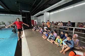 [🆕🇻🇳] Amazing Fitness and Yoga Center 🧘 Top1Yoga 🧘  MỘT SỐ HÌNH ẢNH TẠI BUỔI TUYÊN TRUYỀN PHÒNG TRÁNH ĐUỐI NƯỚC AMAZINGChiều nay tại Bể bơi Amazing tổ chức buổi Tuyên truyền với chủ đề chính là “Phòn , shares-0✔️ , likes-15❤️️ , date-2024-05-11 12:50:00🇻🇳🇻🇳🇻🇳📰🆕