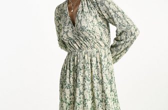 [🆕🇻🇳] Minh Minh Nguyen (Minh Minh Shop vnxk) 👕 Top1Fashion 👗  M Bung siêu phẩm DRESS M-N-G @UTH!!!
Gọn nhẹ mà Tag Hãng 899k hỏng nhẹ đâu ^^
Nhà M chỉ169HỜI lắm nha!!
Đầm chất thun ly, cực nhẹ mát, k nhăn, form  che khuyết điểm tốt!
Nhẹ nhàng pose dáng nà , shares-0✔️ , likes-98❤️️ , date-2024-05-12 08:18:30🇻🇳🇻🇳🇻🇳📰🆕