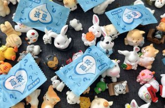 [🧸️🇻🇳] MUKI Sản phẩm chất lượng cho bé – Tiệm sách và Đồ chơi 📚 Top1Toys 🧸️  Hàng HOT có sẵn tại #muki nha các bác ơi𝐓𝐮́𝐢 𝐛𝐚̂́𝐭 𝐧𝐠𝐨̛̀ 𝐁𝐥𝐢𝐧𝐝 𝐁𝐨𝐱 𝟔𝟎 𝐩𝐜𝐬Thiết kế xinh xinh như túi kẹo , bé bóc ra sẽ có nhiều điều bất ngờ. Mỗi túi , shares-0✔️ , likes-5❤️️ , date-2024-05-18 01:58:00🇻🇳🇻🇳🇻🇳📰🆕