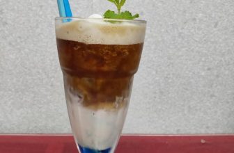 [☕️🇻🇳] Cà phê Ngọc Hà- Cafe sân vườn 🥤 Top1Coffee ☕️ Rất lạ một cảm giác cafe mát lạnh của mùa hè
Tên của bạn ấy  BLUE CAFE
Tại cafe Ngọc Hà 271 Phạm Văn Đồng
, shares-0✔️ , likes-8❤️️ , date-2019-06-14 10:40:35🇻🇳🇻🇳🇻🇳📰🆕