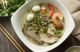 [☕️🇻🇳] Coffee Bùi Văn Ngọ – Đà Lạt 🥤 Top1Coffee ☕️ Vẫn là tô #hủ_tiếu_nam_vang thơm lừng với phần “topping” phong phú: trứng cút, tôm, thịt…, với dĩa rau ăn kèm tươi xanh, đi cù , shares-0✔️ , likes-2❤️️ , date-2019-11-02 03:09:58🇻🇳🇻🇳🇻🇳📰🆕