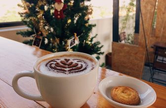 [☕️🇻🇳] Up Vietnam Cafe 🥤 Top1Coffee ☕️ Tháng 12 – tháng của Noel cũng là thời gian thích hợp để thưởng thức ca cao nóng
Uống cacao mang đến rất nhiều lợi ích cho sức k , shares-2✔️ , likes-57❤️️ , date-2019-12-06 06:21:32🇻🇳🇻🇳🇻🇳📰🆕