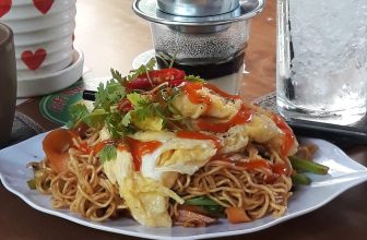 [☕️🇻🇳] Cà phê Ngọc Hà- Cafe sân vườn 🥤 Top1Coffee ☕️  Một buổi sáng tuyệt vời.! Với 1 góc quán quen với càphê và bữa ăn nhẹ mọi thứ cũng như mọi ngày bình thường khác.Chỉ khác cái k , shares-0✔️ , likes-12❤️️ , date-2019-12-31 04:18:12🇻🇳🇻🇳🇻🇳📰🆕